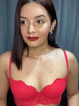 Snapshot of Melanyprada chatting on 5, 2, 2026 Melanyprada online show from 5, 2, 2026