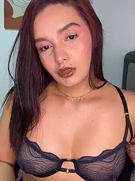 Snapshot of Melanyprada chatting on 1, 7, 2026 Melanyprada online show from 1, 7, 2026