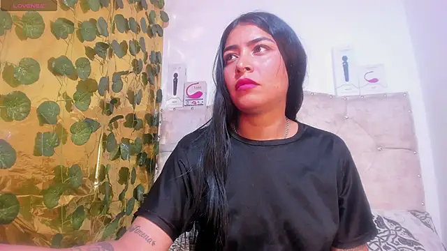 cristalconnorr online show from 8, 11, 2025