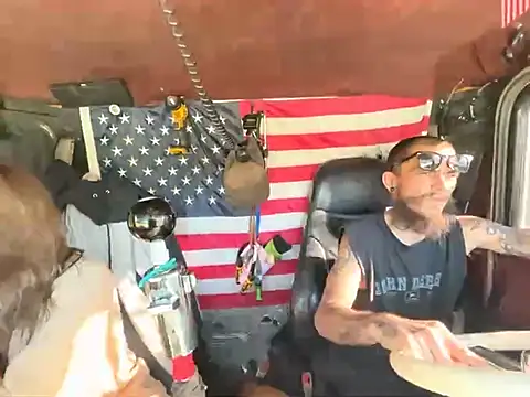 XMeF10 online show from 20, 10, 2025