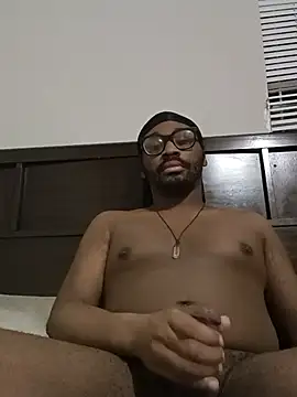 Snapshot of Hotcock100 chatting on 4, 7, 2026 Hotcock100 online show from 4, 7, 2026