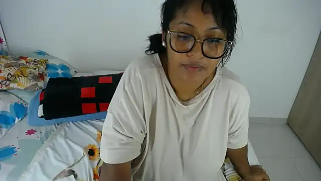 Snapshot of miajoseph_ chatting on 3, 10, 2025 miajoseph online show from 3, 10, 2025