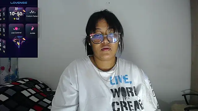 Snapshot of miajoseph_ chatting on 27, 10, 2025 miajoseph online show from 27, 10, 2025