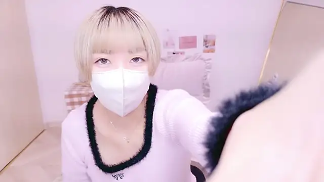 ICHIGOchan  online show from 30, 1, 2025