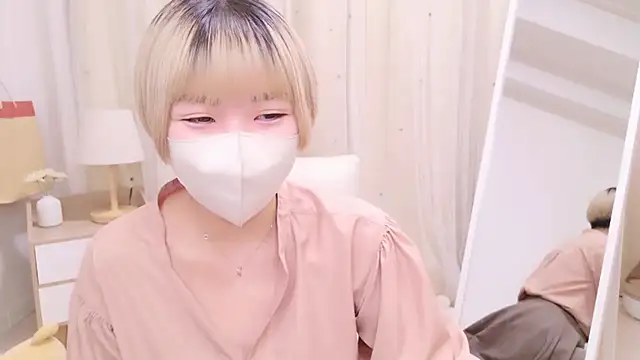 ICHIGOchan  online show from 28, 2, 2025