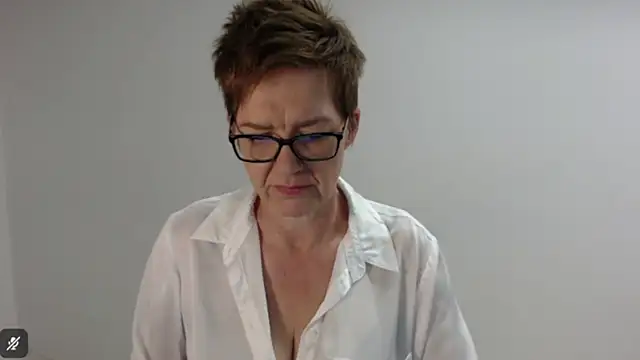 Sofie69Velvet online show from 16, 4, 2026