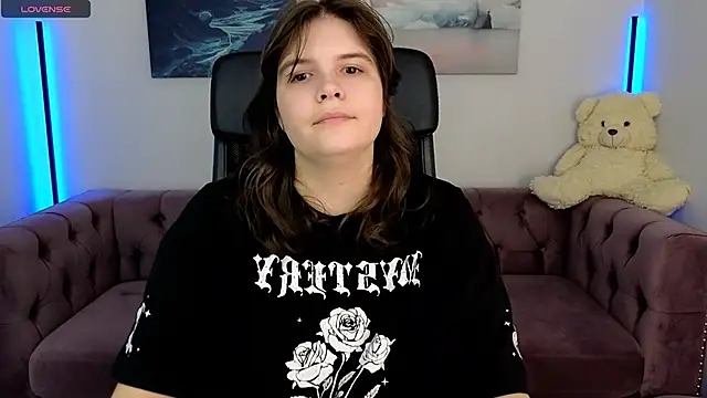 Snapshot of Ruyjin_Choi chatting on 4, 11, 2025 Ruyjin Choi online show from 4, 11, 2025