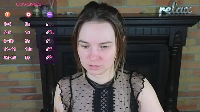 Snapshot of Ellie_Sunset chatting on 31, 5, 2026 Ellie Sunset online show from 31, 5, 2026
