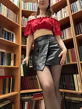 Snapshot of Dina_Tease chatting on 10, 6, 2026 Dina Tease online show from 10, 6, 2026