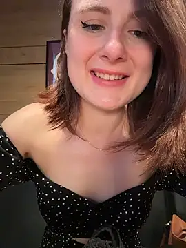 Snapshot of Dina_Tease chatting on 27, 6, 2026 Dina Tease online show from 27, 6, 2026