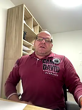 Snapshot of coupleLatinaLovers chatting on 14, 10, 2025 coupleLatinaLovers online show from 14, 10, 2025