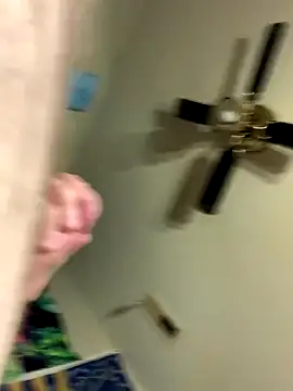 Snapshot of thiccplamp chatting on 7, 11, 2025 thiccplamp online show from 7, 11, 2025