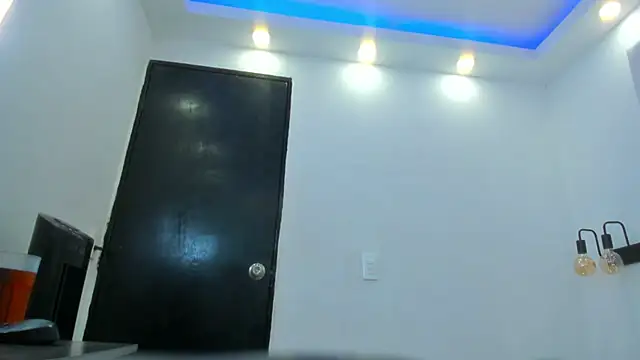 Snapshot of chloe_zulay chatting on 17, 1, 2026 chloe zulay online show from 17, 1, 2026