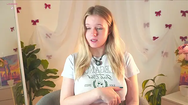 MaydaFoulk online show from 23, 3, 2026