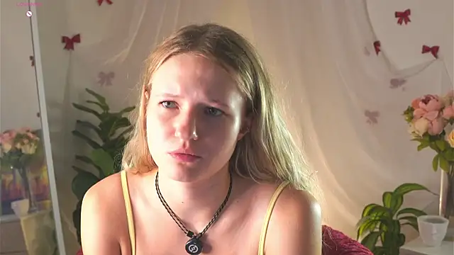 MaydaFoulk online show from 28, 6, 2026