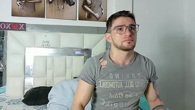 Sexy Alejandro  online show from 10, 12, 2024