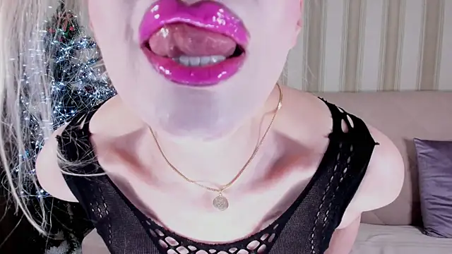 Snapshot of Rita_Farel chatting on 7, 1, 2026 Rita Farel online show from 7, 1, 2026