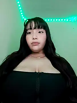 jacksyangeel2 online show from 13, 4, 2026