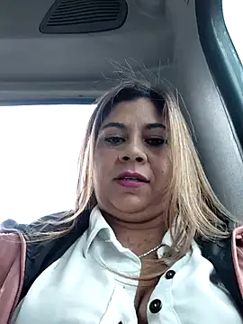 Laura-Hernandez online show from 12, 11, 2025