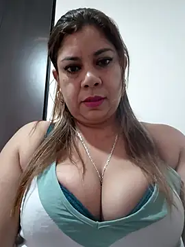 Laura-Hernandez online show from 5, 5, 2026