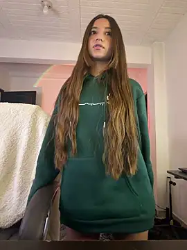 aly golden  online show from 18, 12, 2025