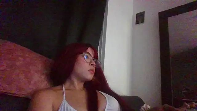 Kiri Cutee online show from 2, 3, 2025