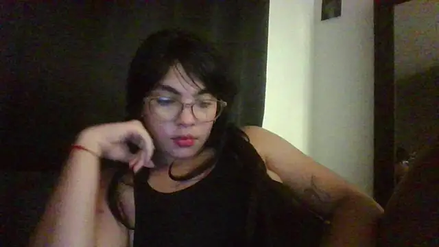 Kiri Cutee online show from 3, 3, 2025