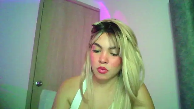Kiri Cutee online show from 11, 11, 2025