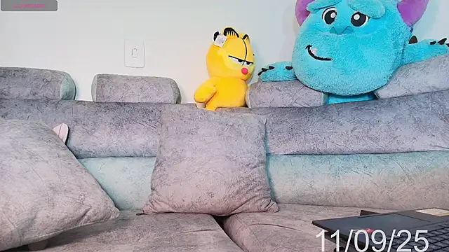 Kenia Fox online show from 12, 9, 2025