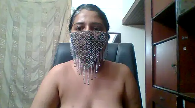 kamayanisingh24 online show from 4, 12, 2024