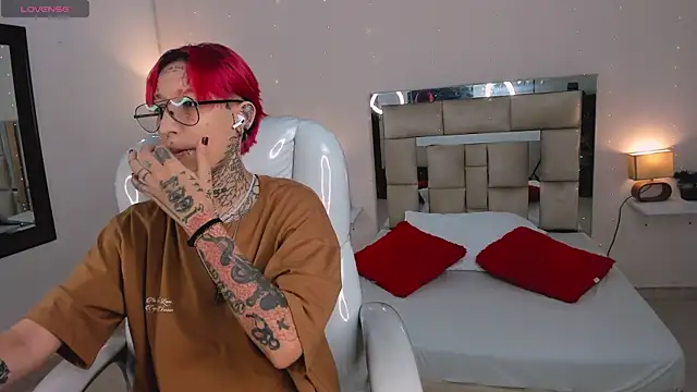 ravengreen  online show from 24, 1, 2025