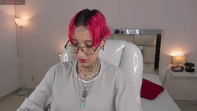 ravengreen  online show from 8, 2, 2025