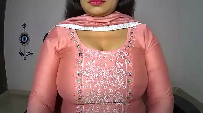 Swetaa  online show from 2, 2, 2025