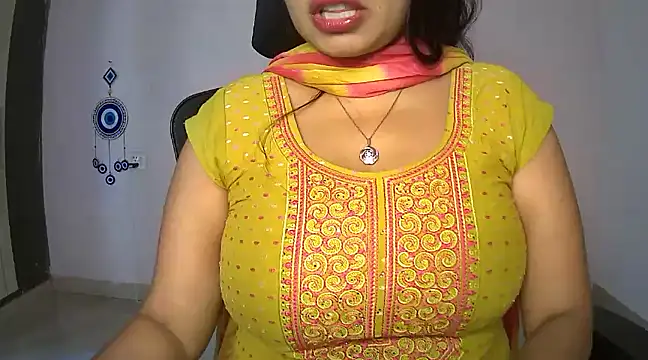 Swetaa  online show from 13, 2, 2025