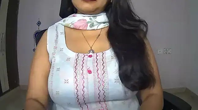 Swetaa  online show from 23, 2, 2025