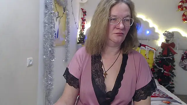 HolyMilfa online show from 13, 12, 2024