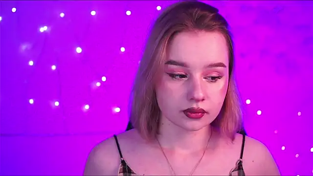 Snapshot of AdeleLoomis chatting on 10, 12, 2024 AdeleLoomis online show from 10, 12, 2024