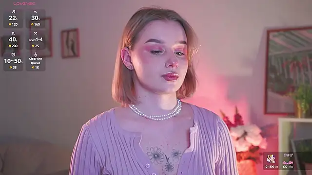 Snapshot of AdeleLoomis chatting on 11, 12, 2024 AdeleLoomis online show from 11, 12, 2024