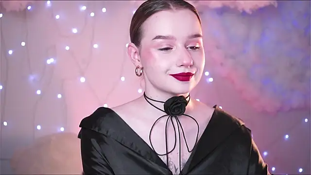 Snapshot of AdeleLoomis chatting on 19, 12, 2024 AdeleLoomis online show from 19, 12, 2024