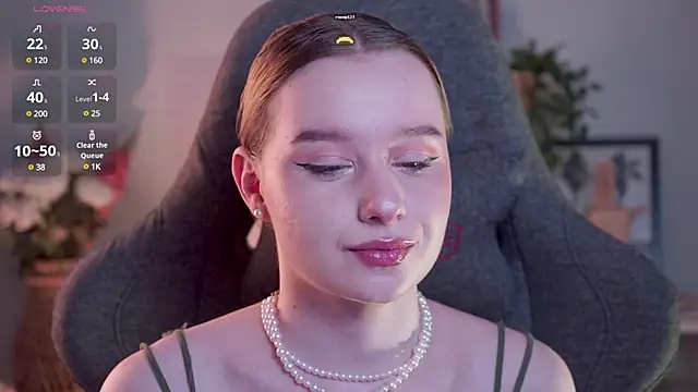 Snapshot of AdeleLoomis chatting on 29, 12, 2024 AdeleLoomis online show from 29, 12, 2024