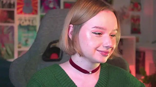 Snapshot of AdeleLoomis chatting on 7, 1, 2025 AdeleLoomis online show from 7, 1, 2025