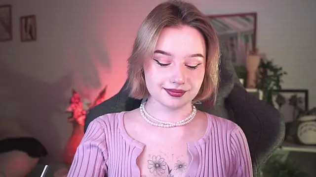 Snapshot of AdeleLoomis chatting on 16, 1, 2025 AdeleLoomis online show from 16, 1, 2025