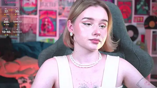 Snapshot of AdeleLoomis chatting on 26, 1, 2025 AdeleLoomis online show from 26, 1, 2025