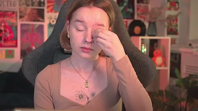 Snapshot of AdeleLoomis chatting on 31, 1, 2025 AdeleLoomis online show from 31, 1, 2025