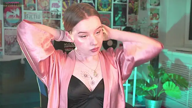 Snapshot of AdeleLoomis chatting on 27, 2, 2025 AdeleLoomis online show from 27, 2, 2025