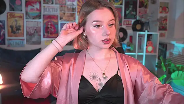 Snapshot of AdeleLoomis chatting on 3, 3, 2025 AdeleLoomis online show from 3, 3, 2025