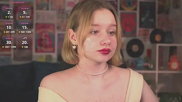 Snapshot of AdeleLoomis chatting on 10, 3, 2025 AdeleLoomis online show from 10, 3, 2025