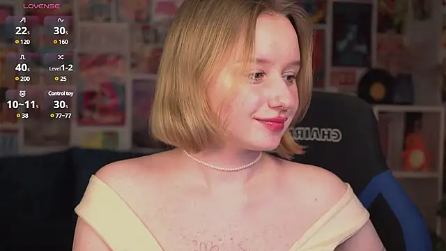 Snapshot of AdeleLoomis chatting on 10, 3, 2025 AdeleLoomis online show from 10, 3, 2025