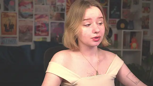 Snapshot of AdeleLoomis chatting on 20, 3, 2025 AdeleLoomis online show from 20, 3, 2025