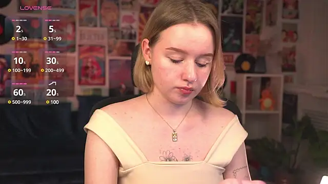 Snapshot of AdeleLoomis chatting on 20, 3, 2025 AdeleLoomis online show from 20, 3, 2025